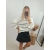 Sweter oversize z bufiastymi rękawami Tori kremowy