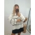 Sweter oversize z bufiastymi rękawami Tori kremowy