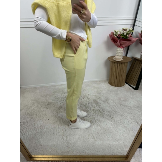 Spodnie chinosy materiałowe żółte