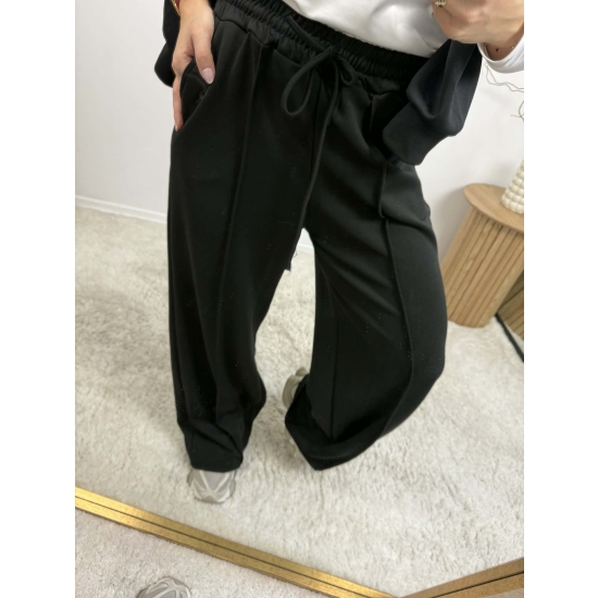 Spodnie o szerokim kroju Monroe czarne