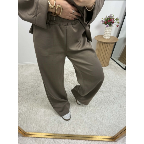 Komplet dresowy Rumi brązowy