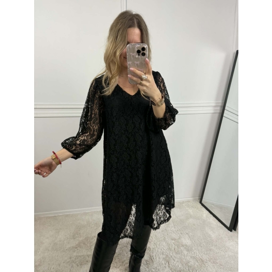 Sukienka koronkowa trapezowa Syntia czarna