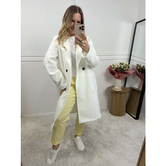 Płaszcz Bukla śmietankowy