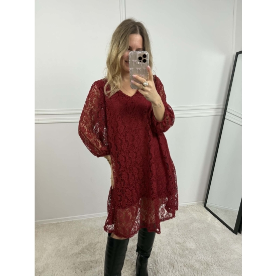 Sukienka koronkowa trapezowa Syntia czerwona