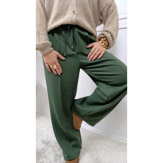 Spodnie o szerokim kroju Madam khaki